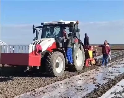 Çok Fonksiyonlu El İtme Patates Soğan Sarımsak Ekici Makinesi 7 Satır Tohum Ekici Çiftlik Ekici için Yedek Parçalar